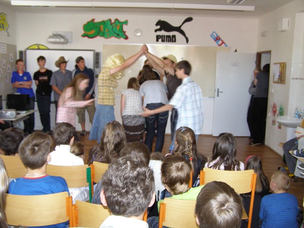 DEN JAZYKŮ