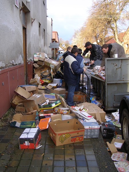 Sběr papíru 2011
